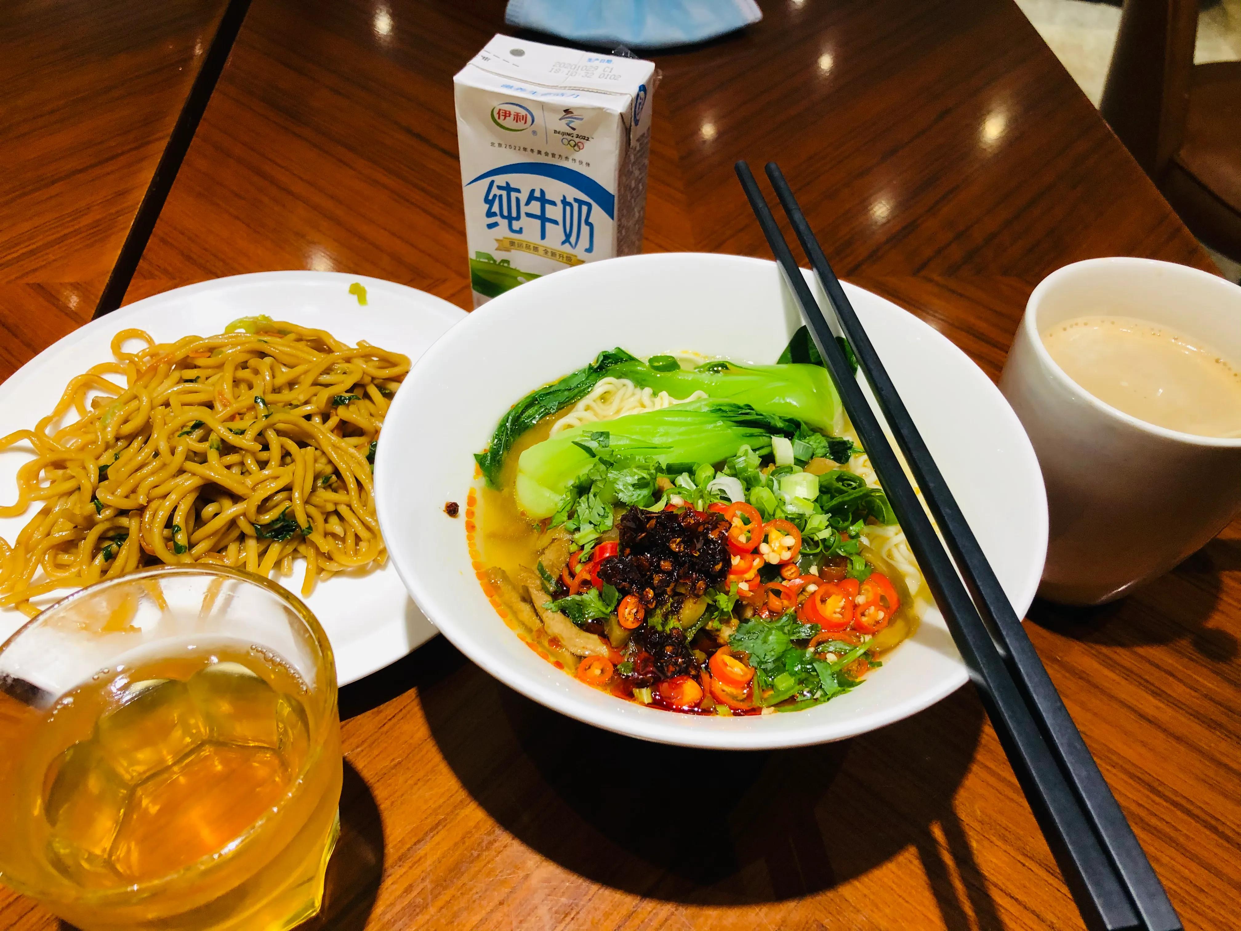 南航东航金卡,广州机场东航贵宾厅