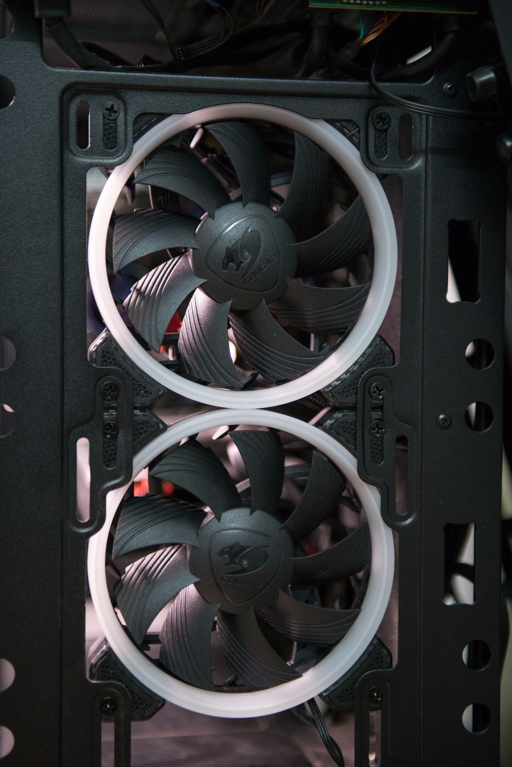 没有灯光的设计是没有灵魂的,没有灯光的柜子是没有灵魂的