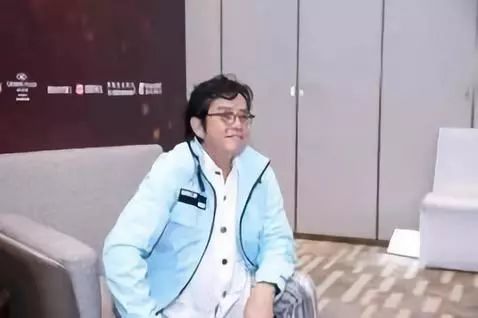 谭咏麟好听到哭的一首歌,谭咏麟最经典的歌现场版