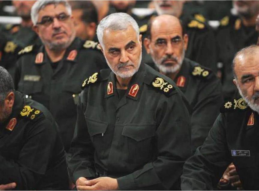 这才是伊朗真正王牌,30万大军不惜自杀式攻击,美承认:不敢招惹