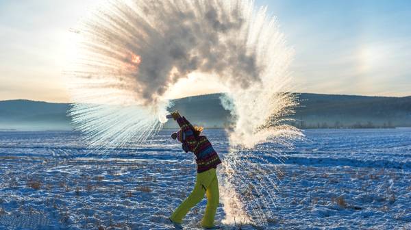 漠河和雪乡玩雪哪里好,东北漠河看雪旅游攻略