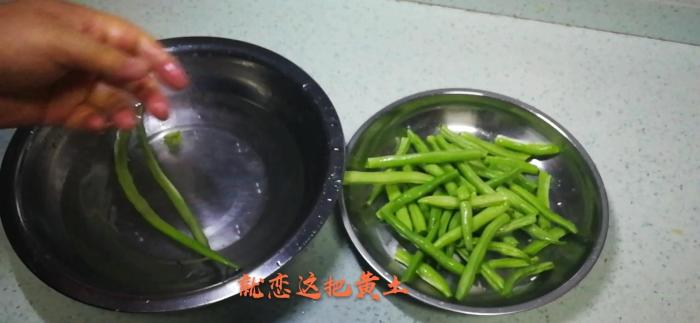 西红柿土豆焖面怎么不糊锅,为啥我做的焖面容易糊锅