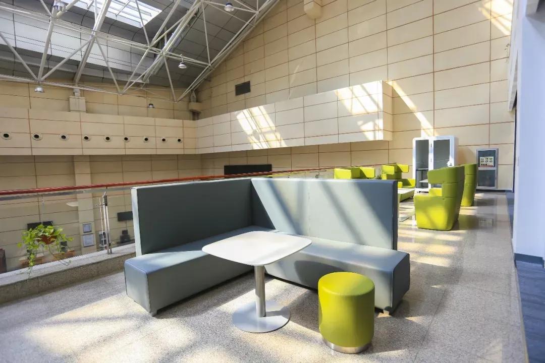 辽宁省高校(三十二)大连外国语大学