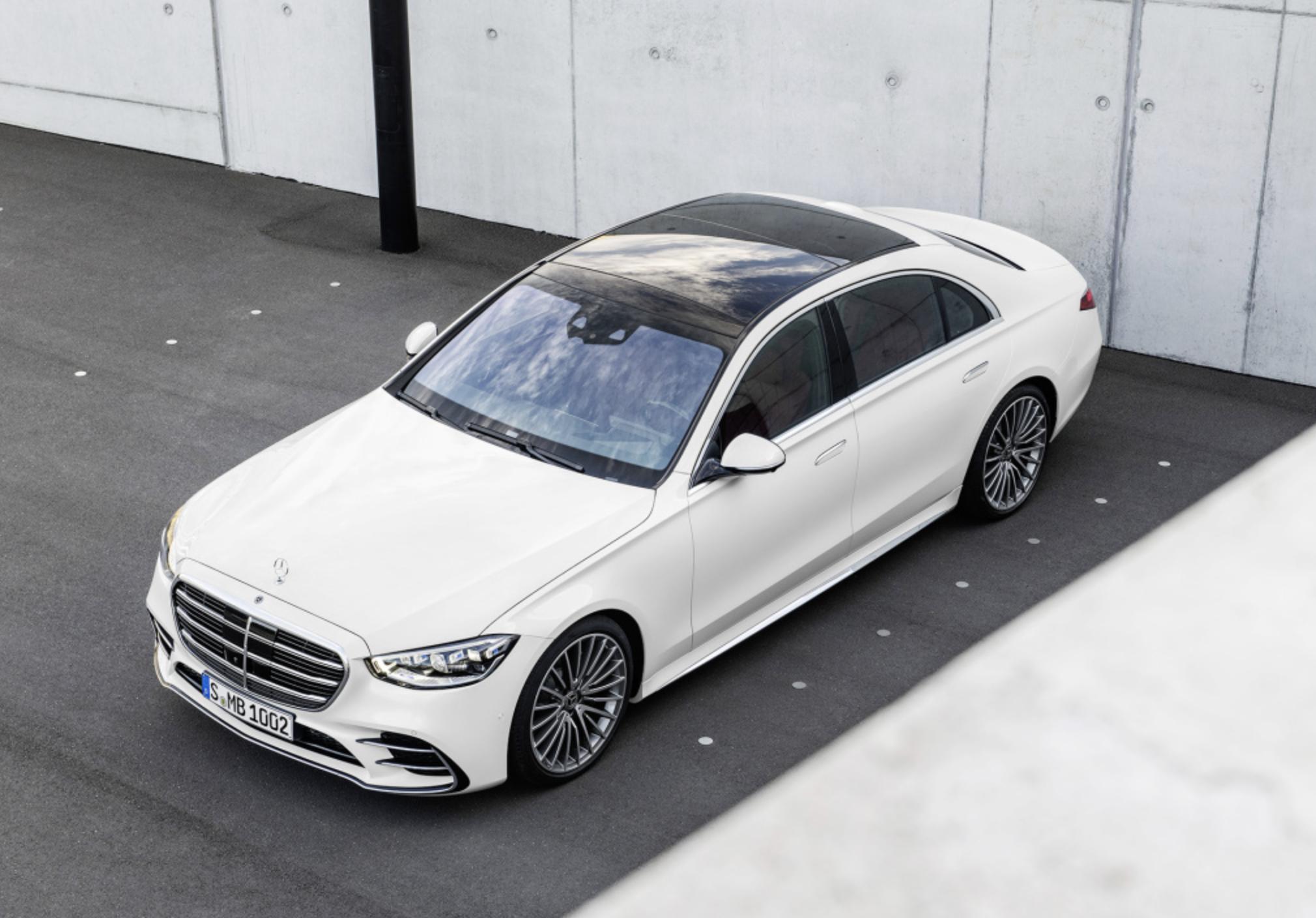 2024款奔驰轿车220落地价格,奔驰2809落地价