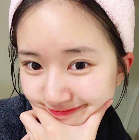 如何卸妆正确的卸妆步骤是怎样的,卸妆的正确步骤和方法