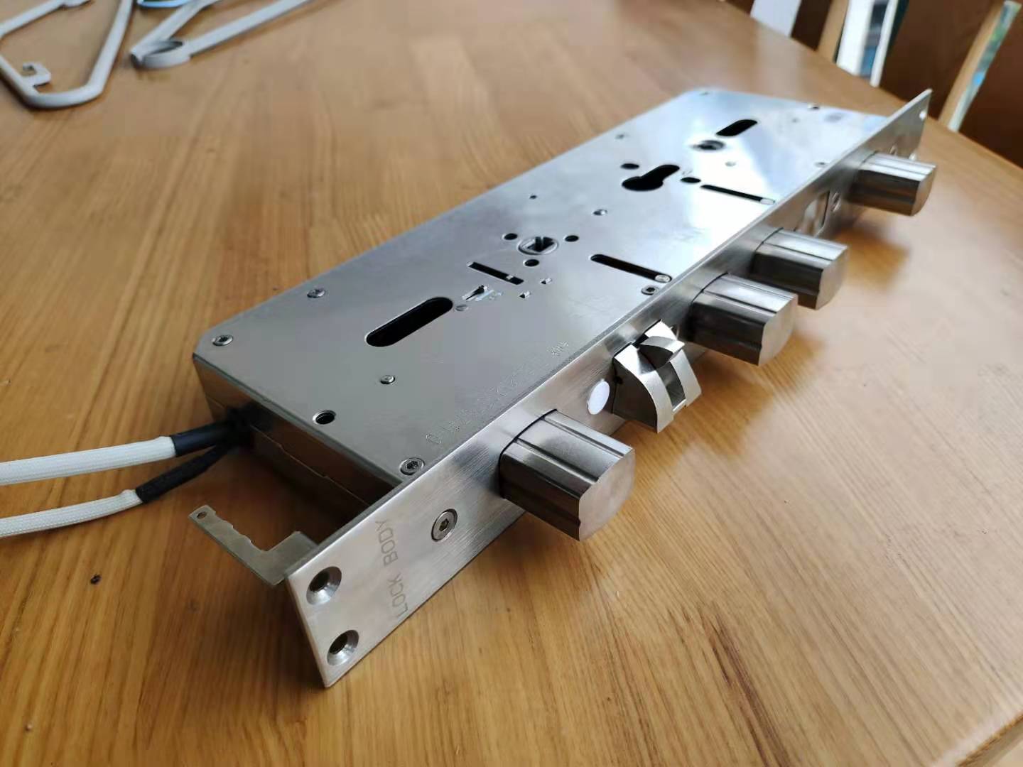 全自动智能锁电机锁体,全自动锁体和半自动锁体区别