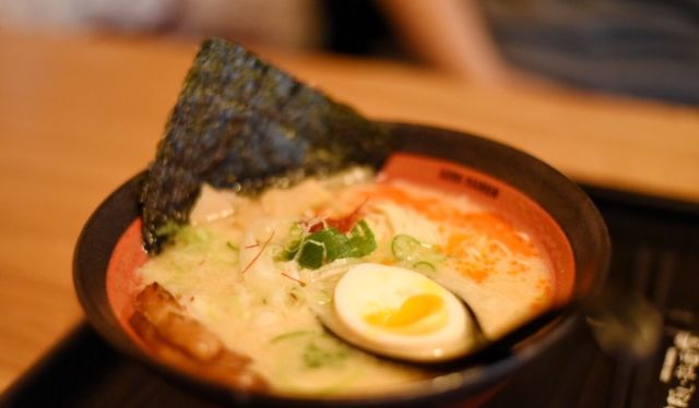 上海美食推荐必吃的餐厅最新,上海最值得去的5家餐厅好吃不贵