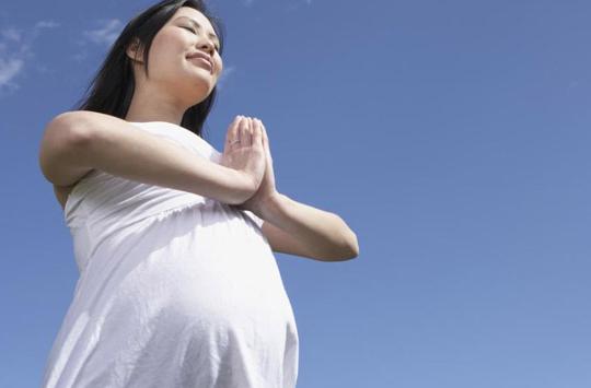 怀孕30多周胎停有什么症状,有过停胎史怀孕32天需要去医院吗