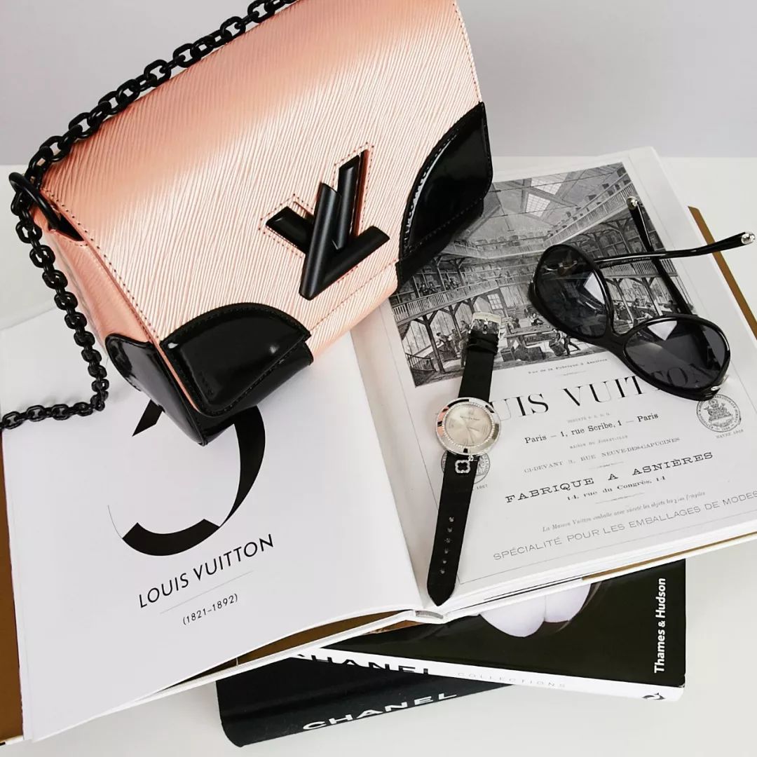 lv老花和水波纹哪个好,lv老花配水波纹