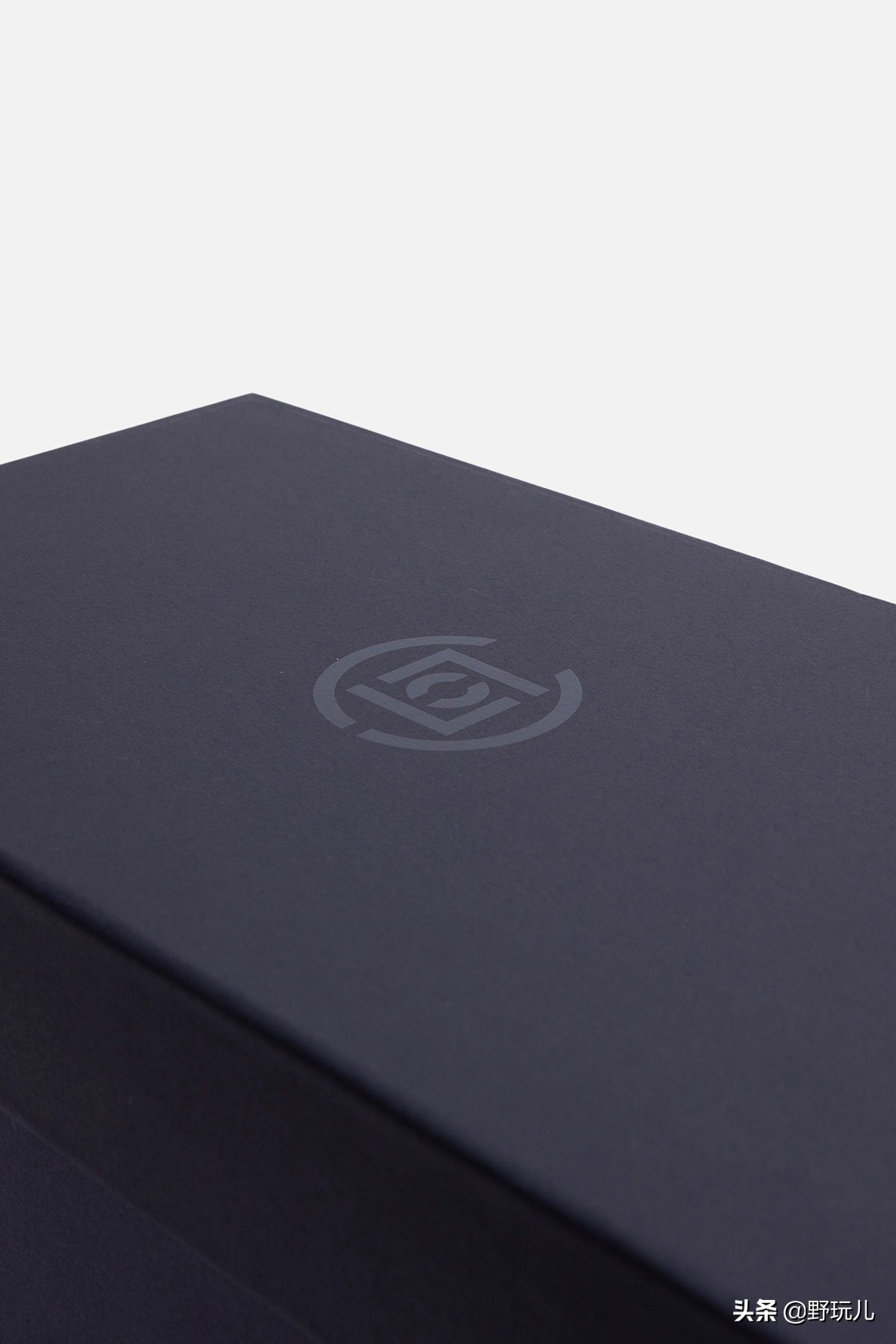 久别重逢！CLOTxCASIO推出全新DW-5750CL19-1