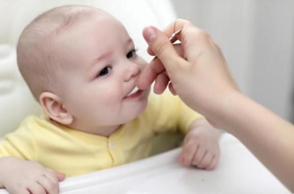 小孩嚼半天咽不下去饭是什么原因,小孩咀嚼很差到底要怎么办