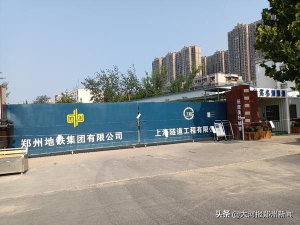 疫情下的郑州：风险区内，瓜子卖得特别好