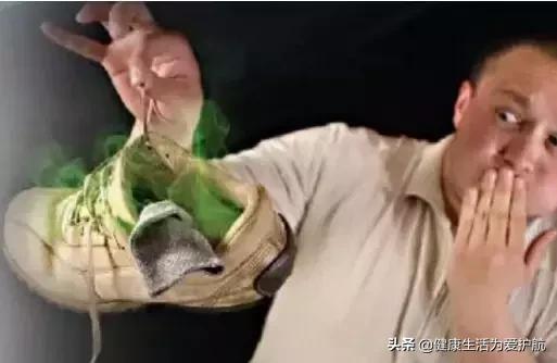 教你一招立马去除鞋子臭味,鞋子有臭味如何洗掉