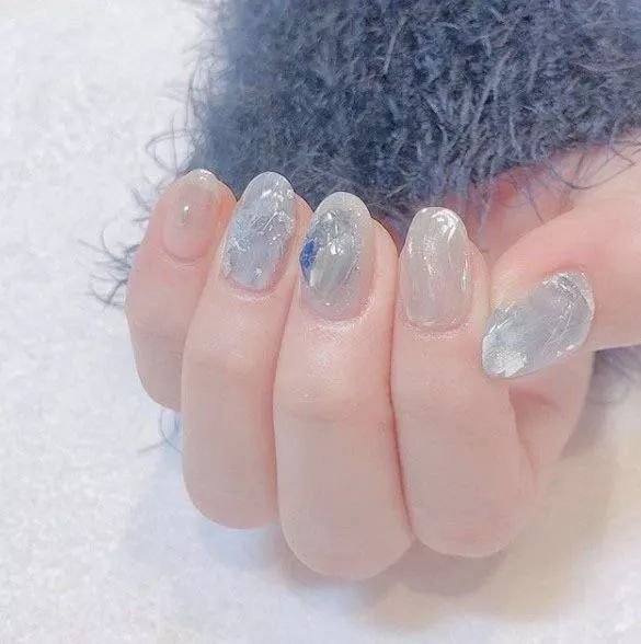 可盐可甜的美甲图片,手残党学的会的水波纹美甲教程