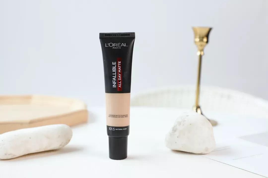 小众彩妆粉底推荐女士,粉底遮瑕保湿持久不脱妆平价小众