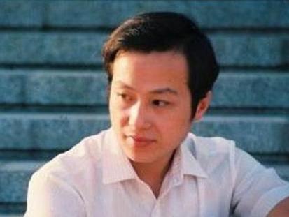 罗京去世后妻子和儿子的现状,罗京去世13年妻子改嫁富商