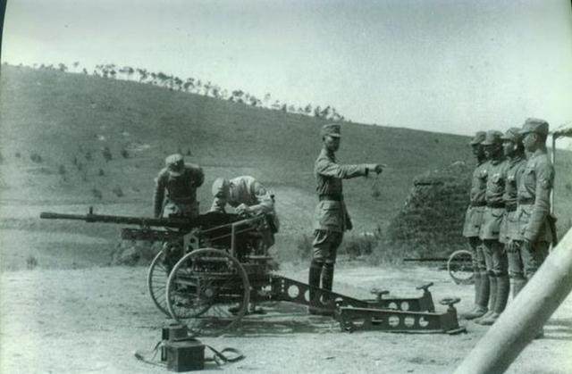 八佰防空炮,八佰里的防空炮