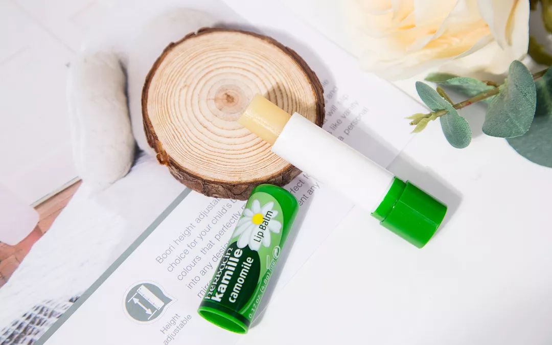 可以让嘴巴滋润红的润唇膏,最好用的几款润唇膏