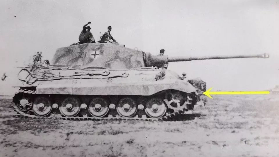 虎王坦克的巅峰一战:45辆虎王坦克,击退苏军数百辆坦克*攻围**