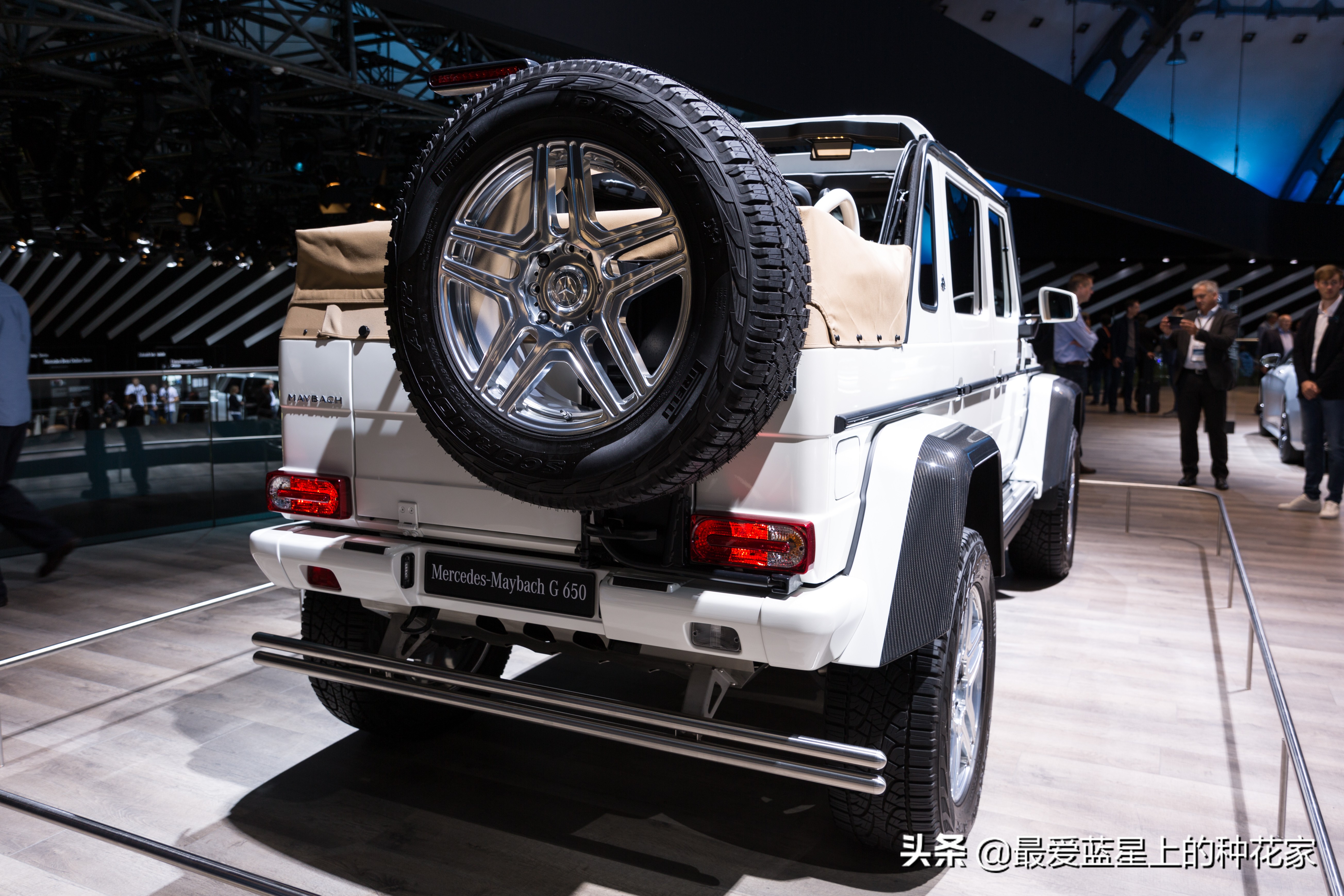 奔驰大g1994老款,奔驰大g有几款车型和价格