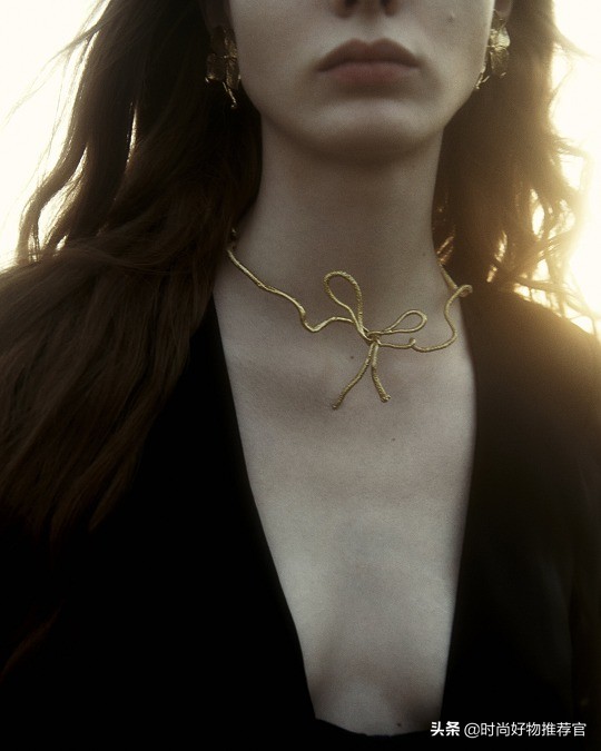 ysl黑色小西装金色logo,ysl心形豹纹复古白色