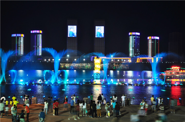 中国最美的一线城市非常漂亮,值得旅游的四线城市