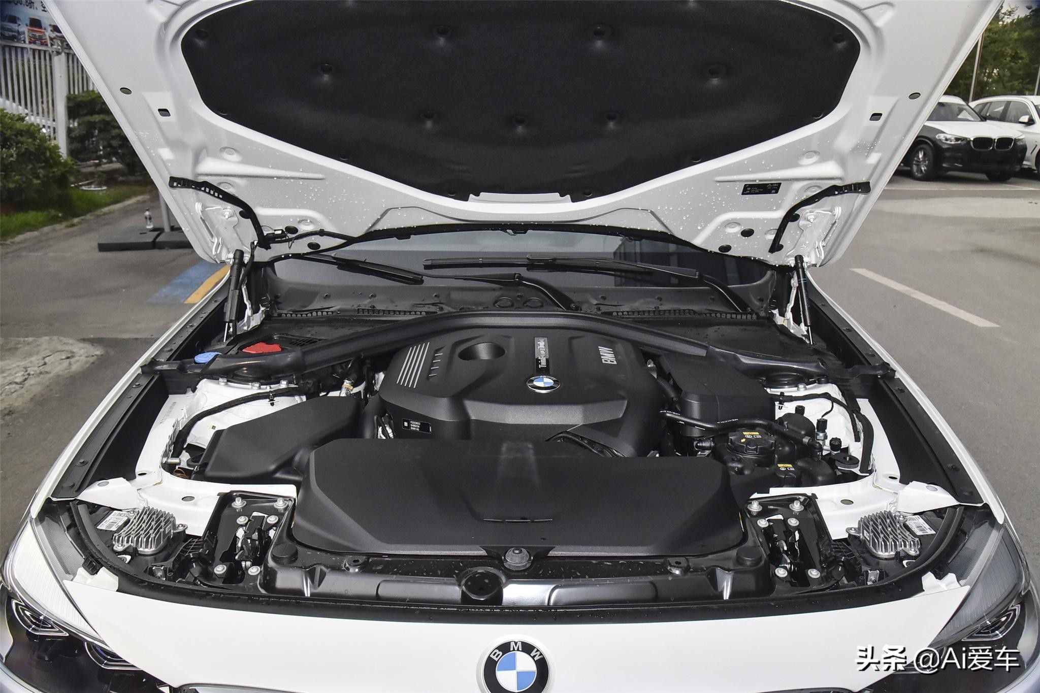 宝马3系进口双门轿跑极速,最新款宝马3系顶配四驱