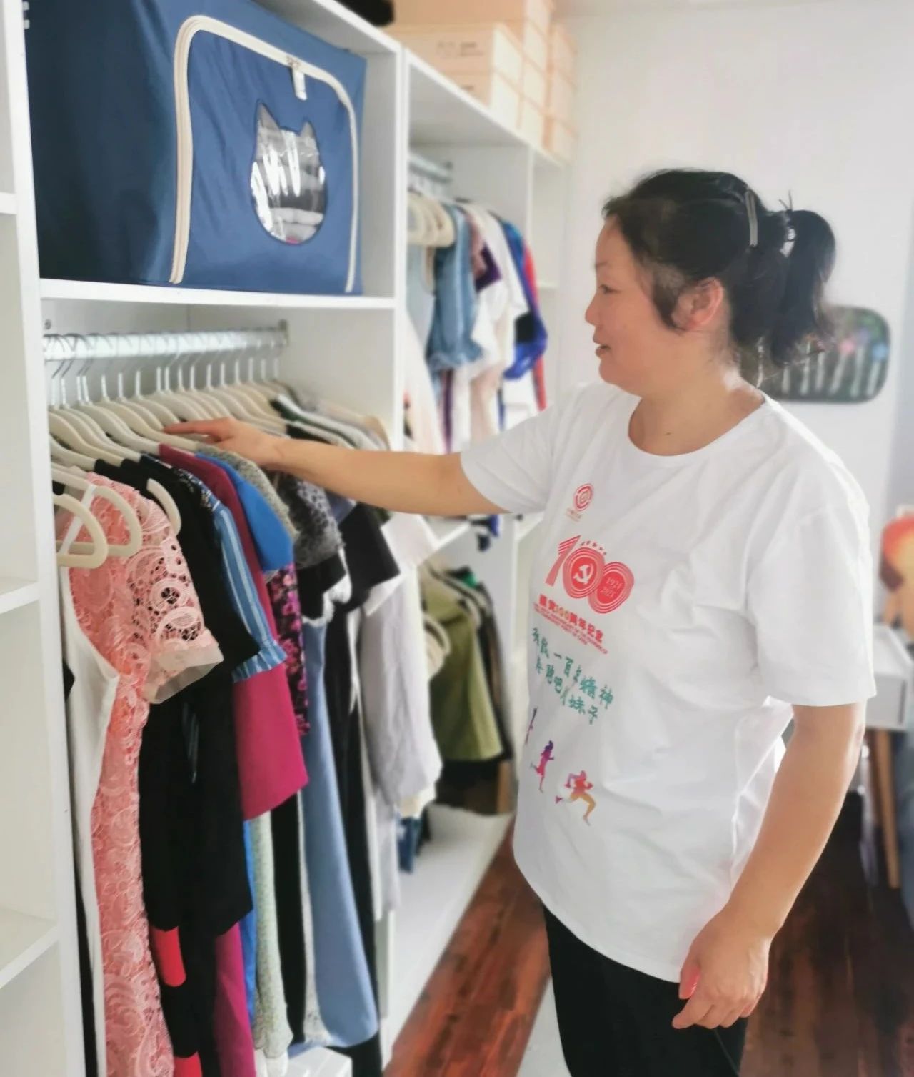 钟点工阿姨一般多少钱,钟点工阿姨一个月多少钱