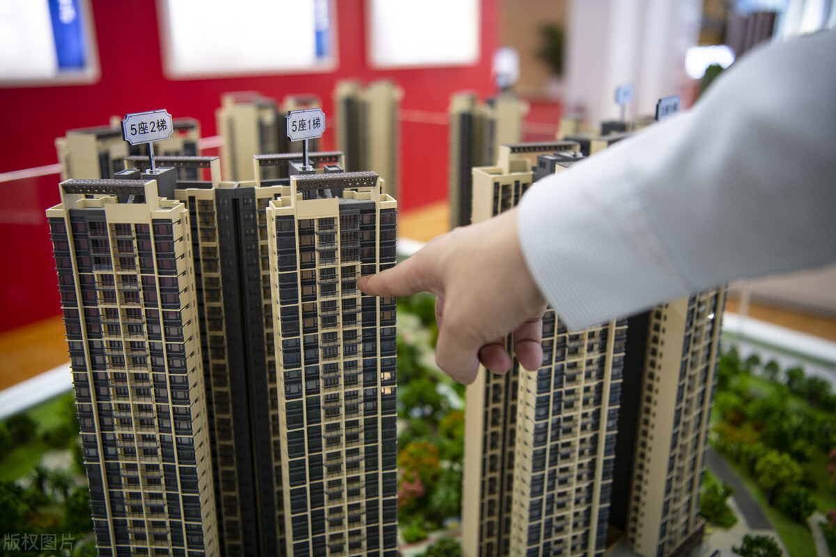 卖出一套房子能赚多少钱？售楼小姐说出实情，你猜到了吗？