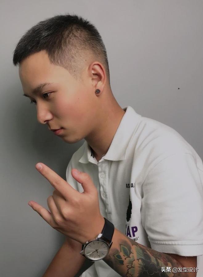 男士毛寸发型图解2020流行短发,30-40岁男士方脸短发发型稳重