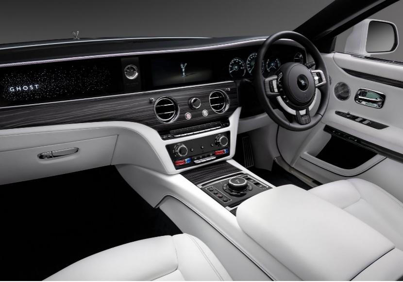 劳斯莱斯h9霸气出场,红旗h9仿劳斯莱斯