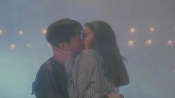 周星驰小人物逆袭的典范,周星驰黄渤30个镜头