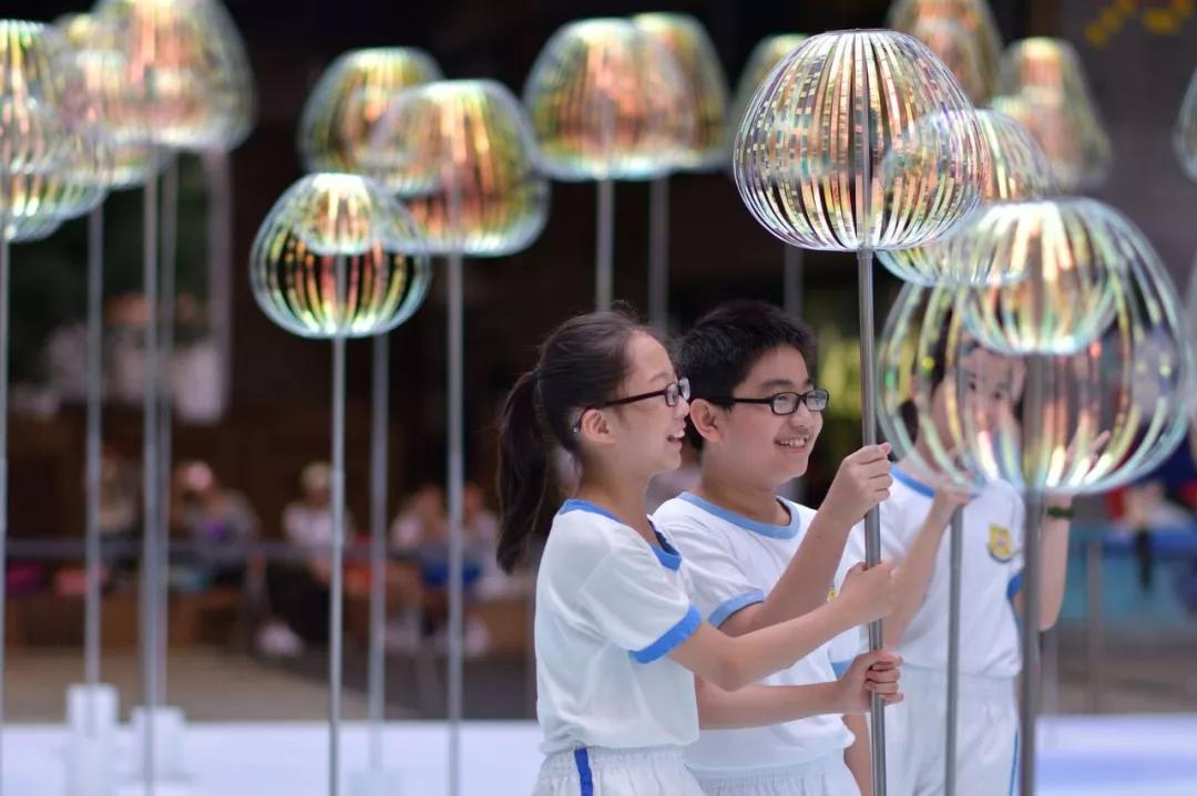 美得足以让人忘记时间流逝,美得让人静止的瞬间