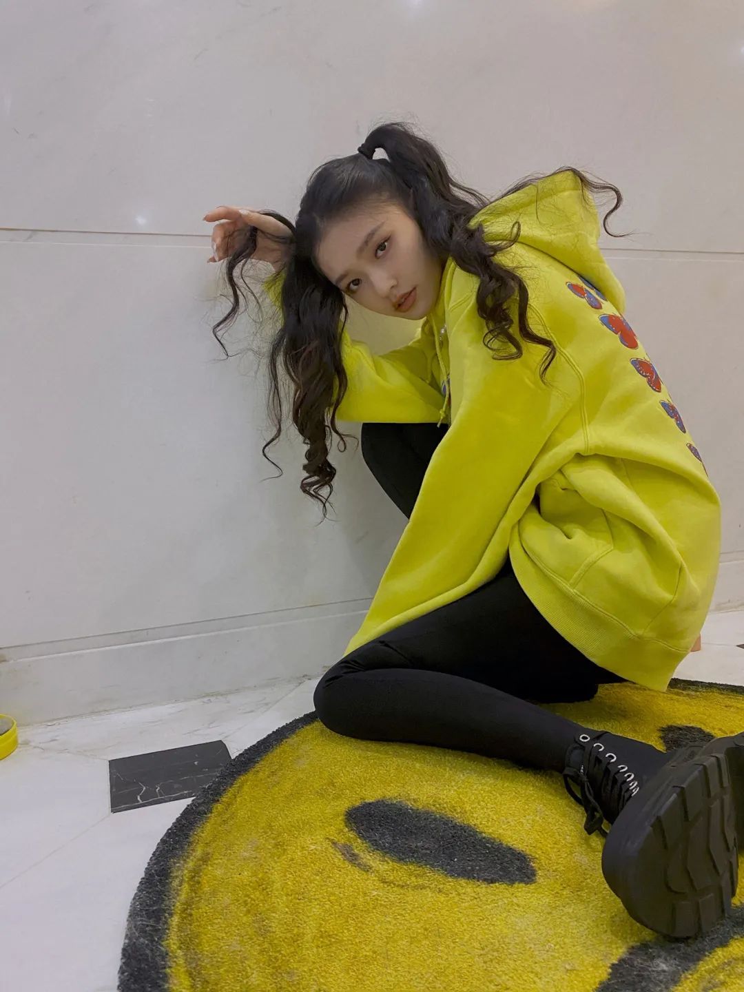 欧阳娜娜同款潮流品牌,欧阳娜娜同款联名卫衣