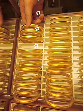 买黄金古法好还是硬金好呢,买首饰是足金最好吗