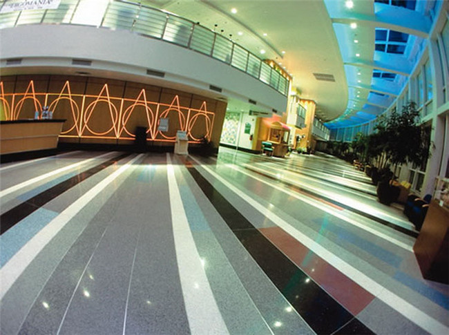 水磨石地板砖和水磨石的区别,水磨石和水磨石砖哪个更防潮