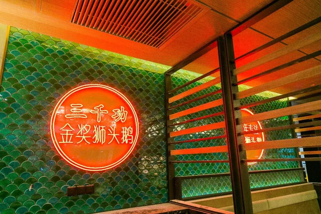 20万平米以上购物中心,郑州人气最旺的购物中心