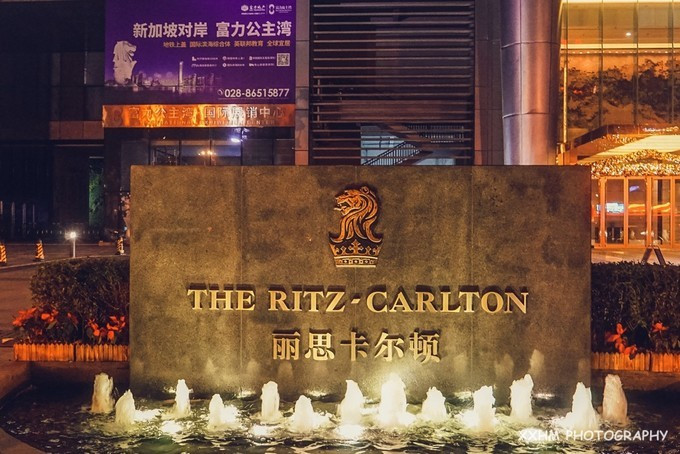 成都本地人去的最好吃的美食,中国姑娘吃成都美食