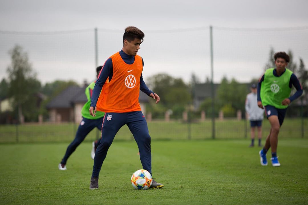 狼堡欧联杯,狼堡锁定下赛季欧冠资格