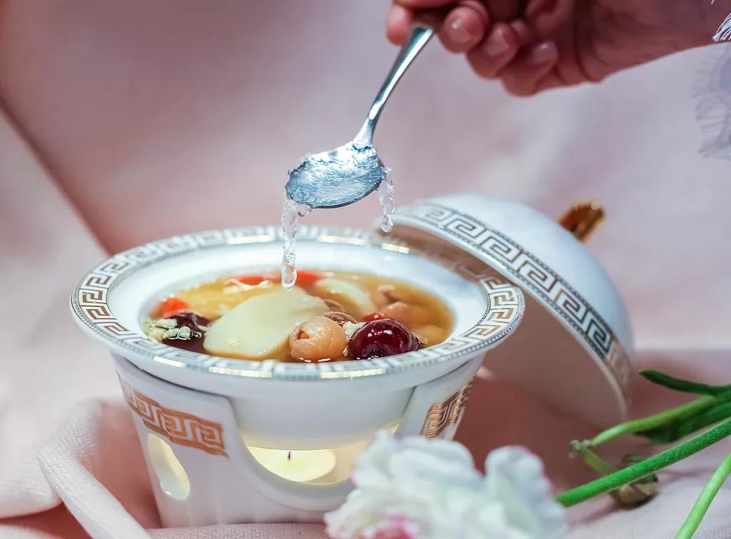 燕窝这么贵是智商税吗,燕窝真的有那么高的营养吗