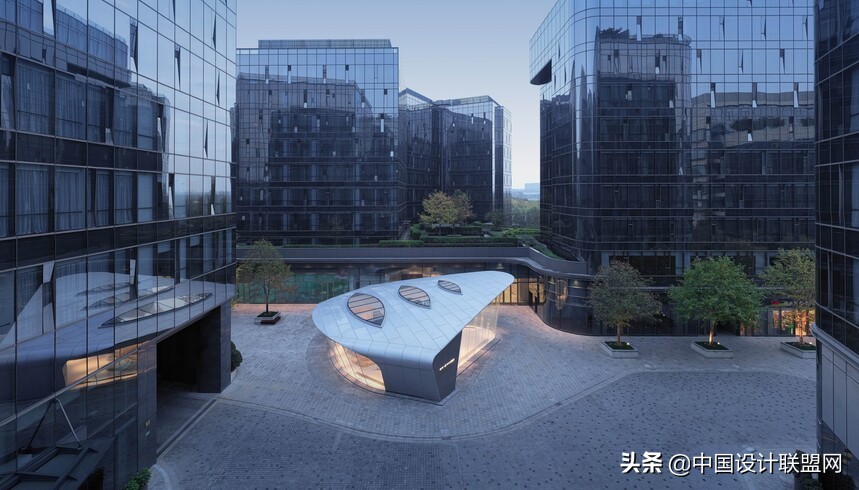 上海金臣亦飞鸣美术馆,上海金臣亦飞鸣美术馆的位置