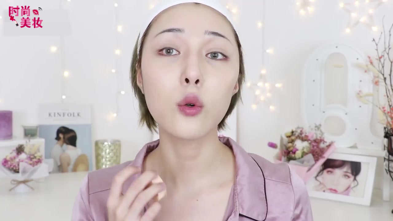 美妆小教程粉色眼影怎么画不会肿,欧美妆教程新手入门粉色眼影