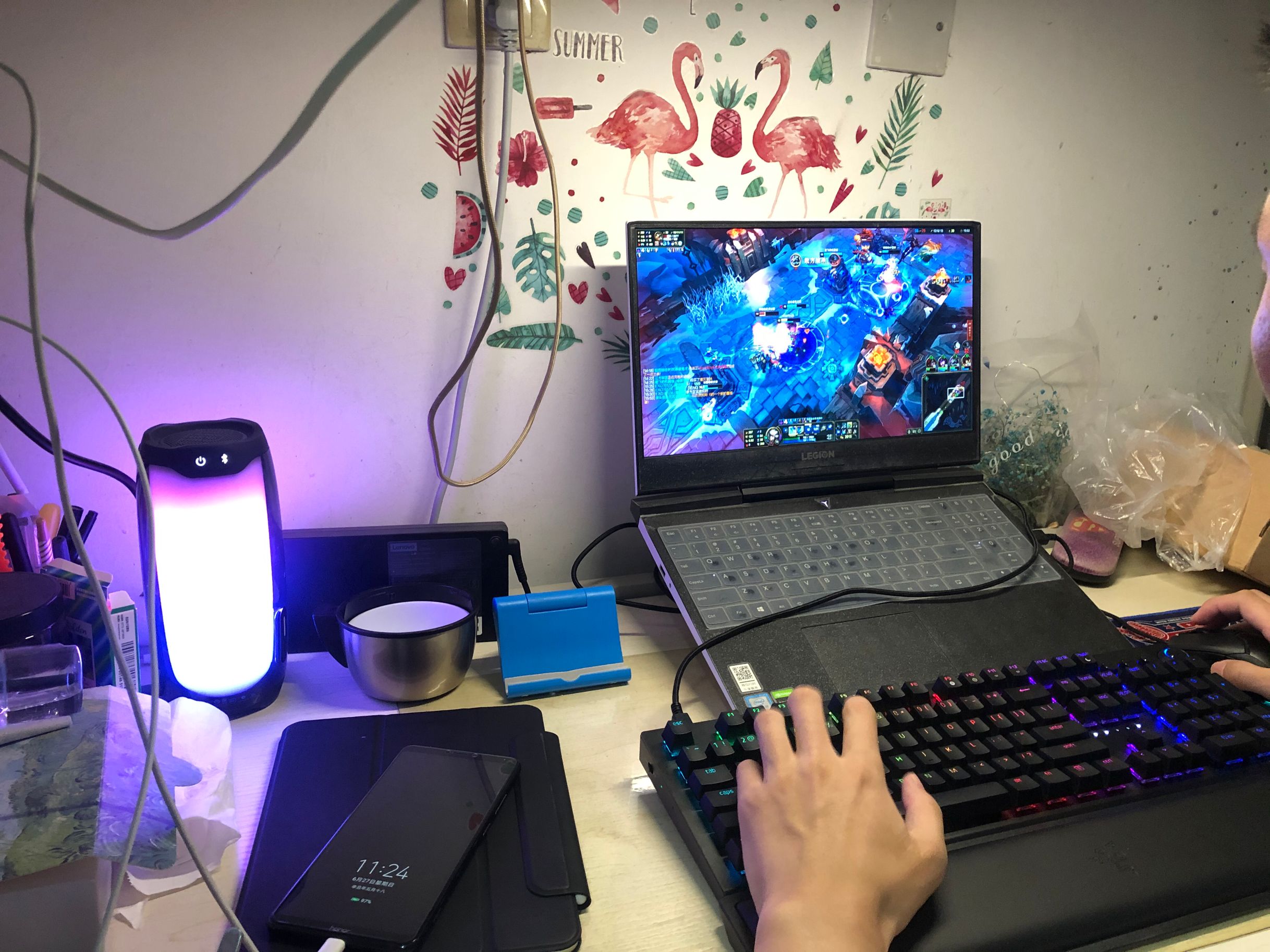 雷蛇黑寡妇v3键盘如何调节灵敏度,雷蛇黑寡妇游戏键盘测评