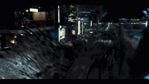 《侏罗纪公园3》棘龙打败霸王龙:主角光环实力碾压?