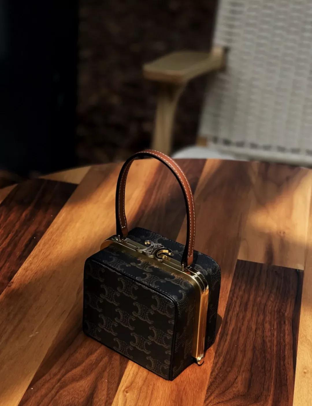 celine十大最值得买的款,celine新品2022