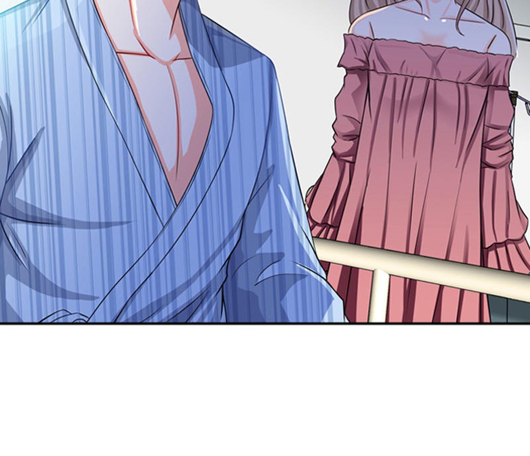 厌烦了平淡生活的她，决定带失明男友寻求刺激