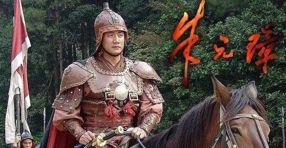 出身低微的朱元璋为何在登基以后爱独揽军政大权？