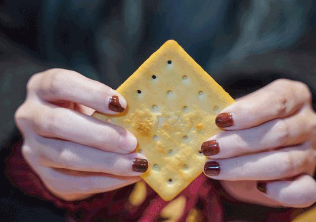 10㎡的食品厂，开了25年，吃过6种以上的孩子都打酱油了吧？