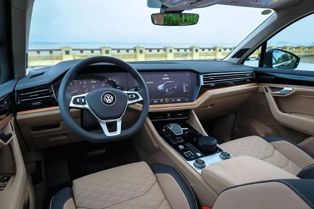 新款途锐四驱对比q7四驱,2022款奥迪q73.0t和途锐3.0t哪个好