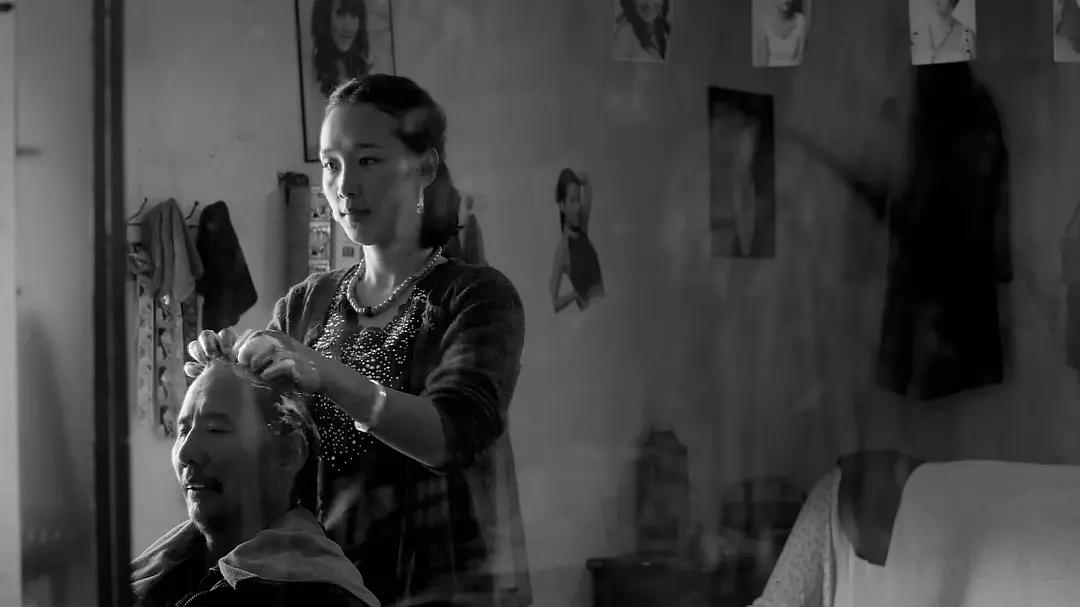 40岁牧羊人被发廊妹骗去16万血汗钱，这电影后劲太大